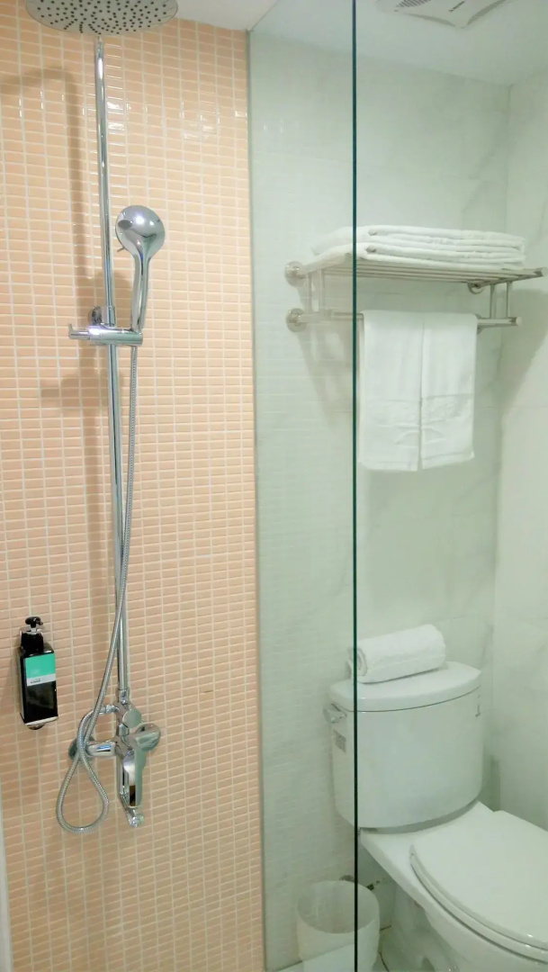 SSBHotel - Shin Sei Bashi