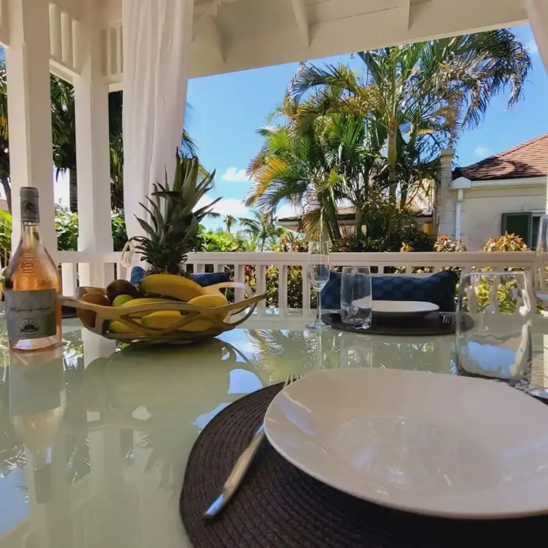 Villa Vuemont - Peaceful 3 Bedroom Villa With Pool