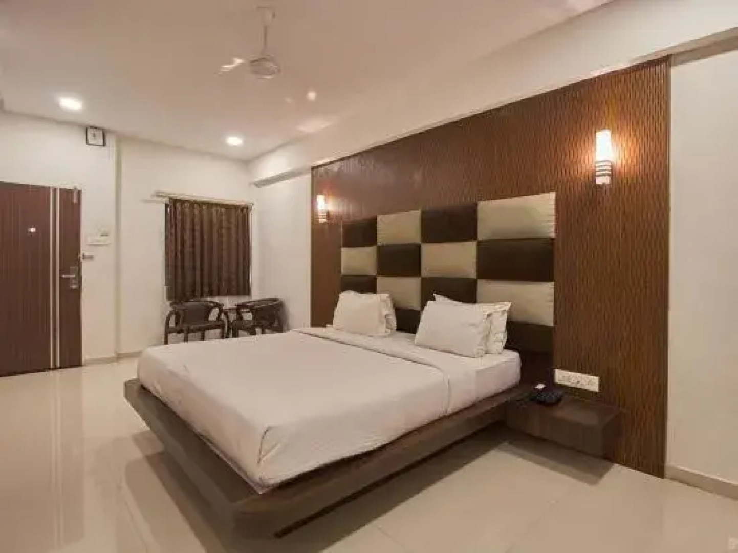 Banyan Paradise Resort