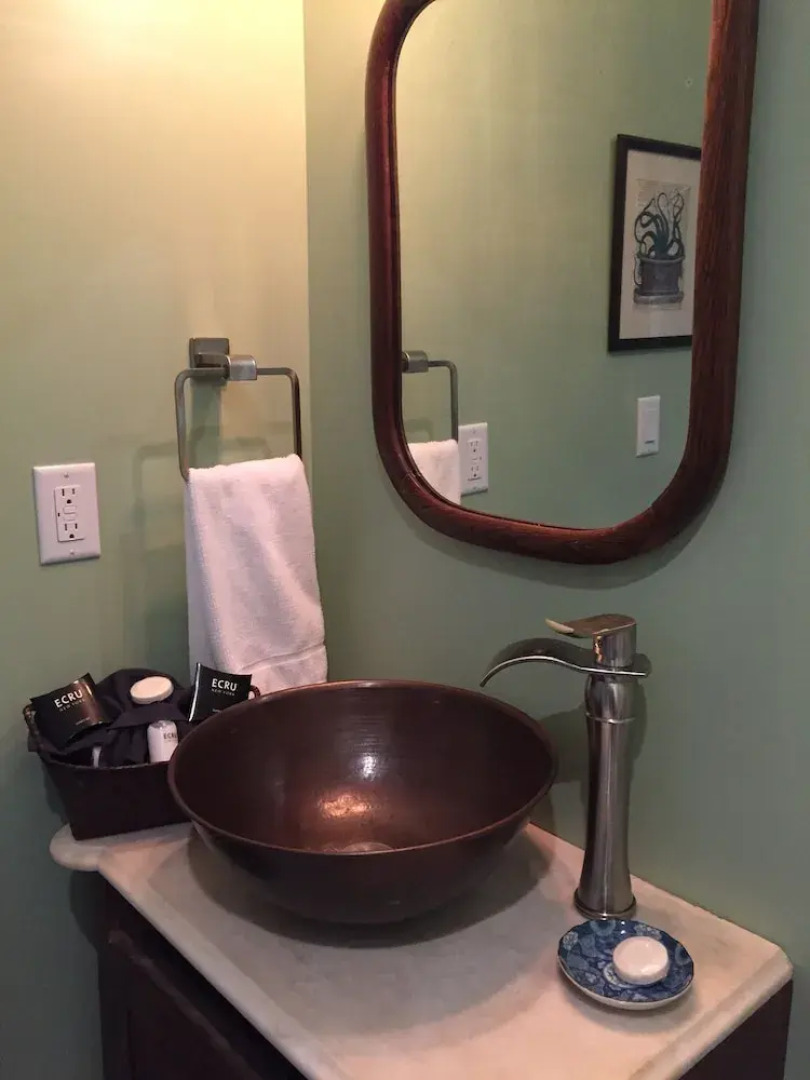 Judson Heath Colonial Inn