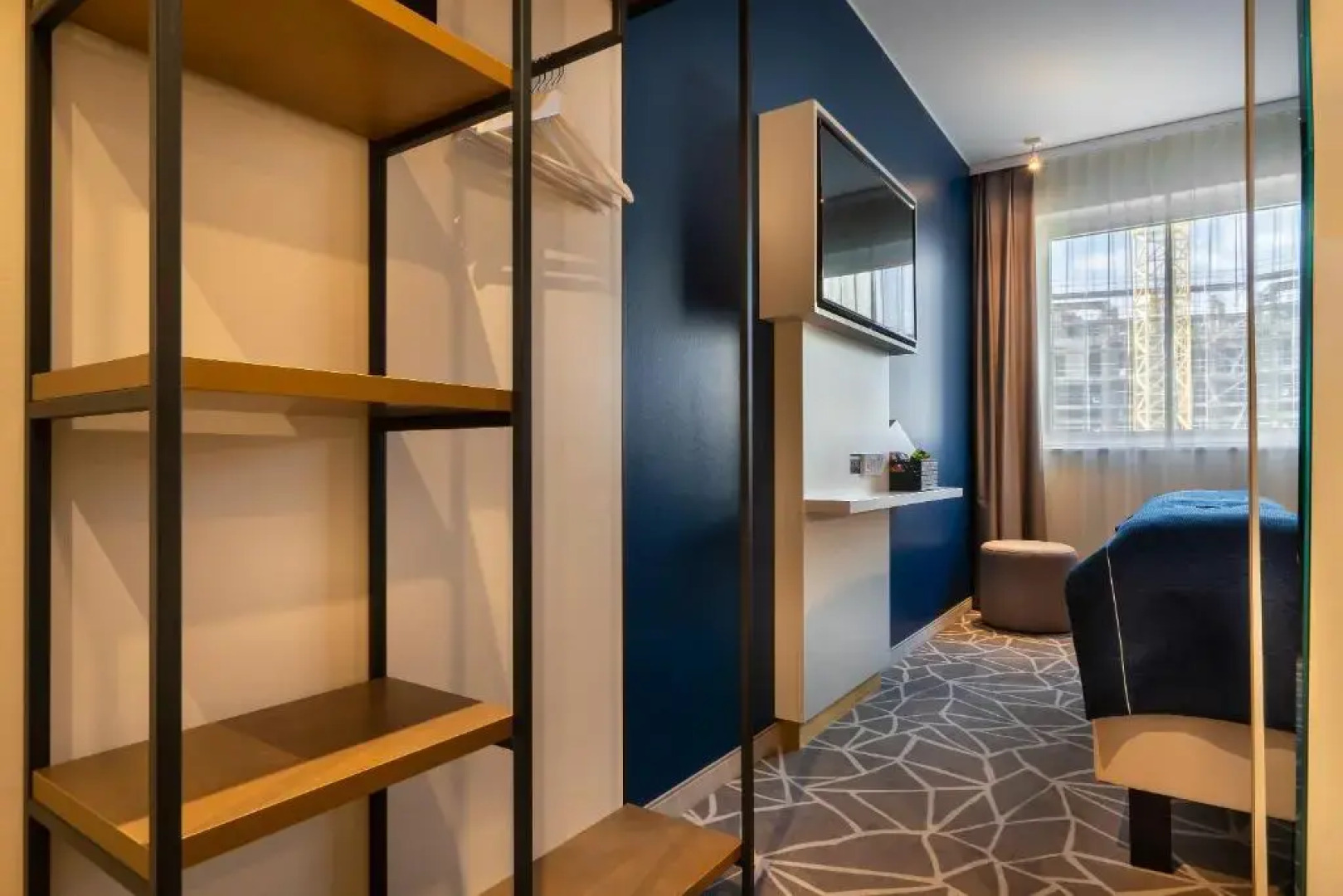 Holiday Inn - the niu, Ridge Halle Central Station by IHG