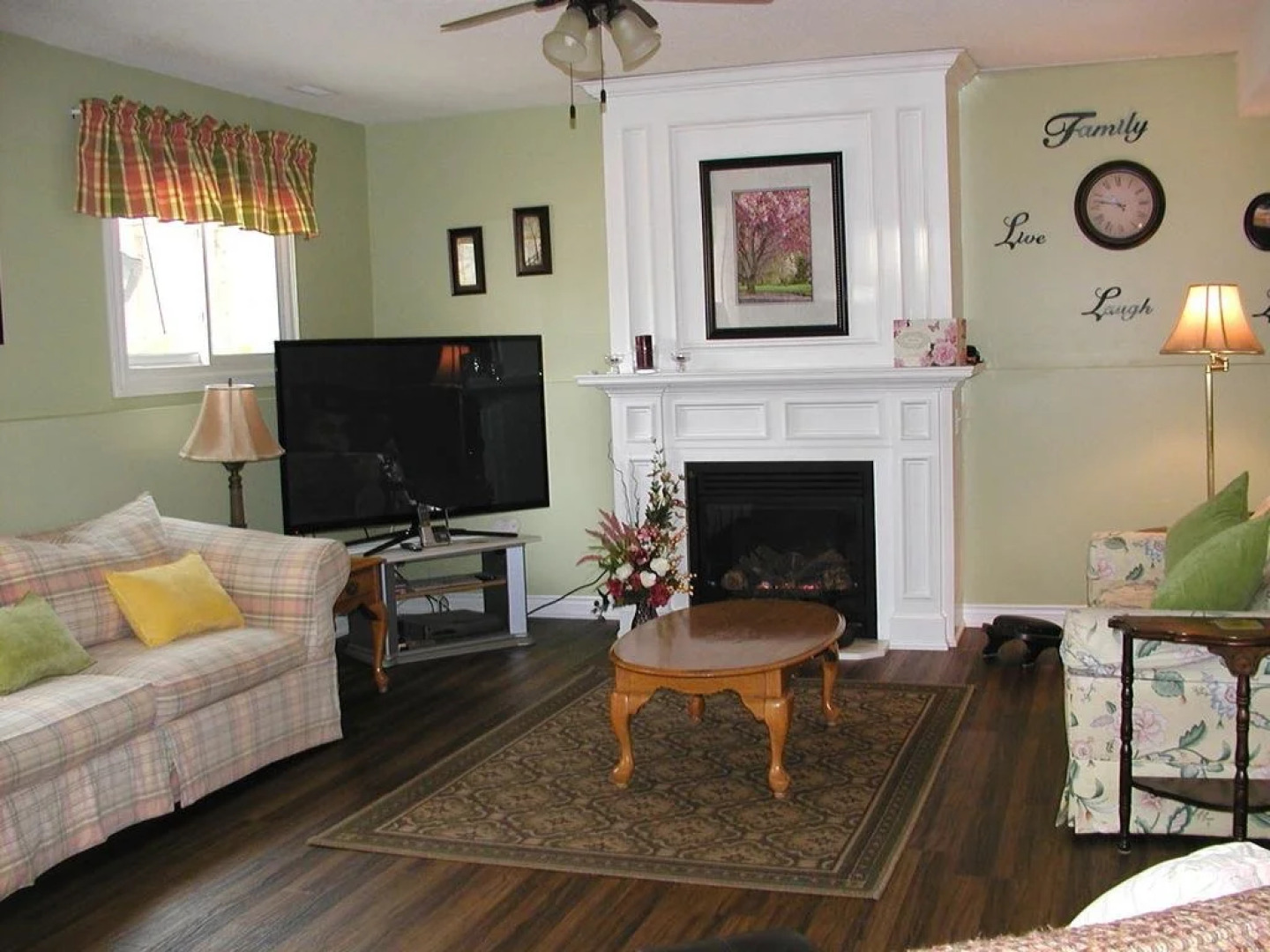 Dogs Are Welcome Studio Suite