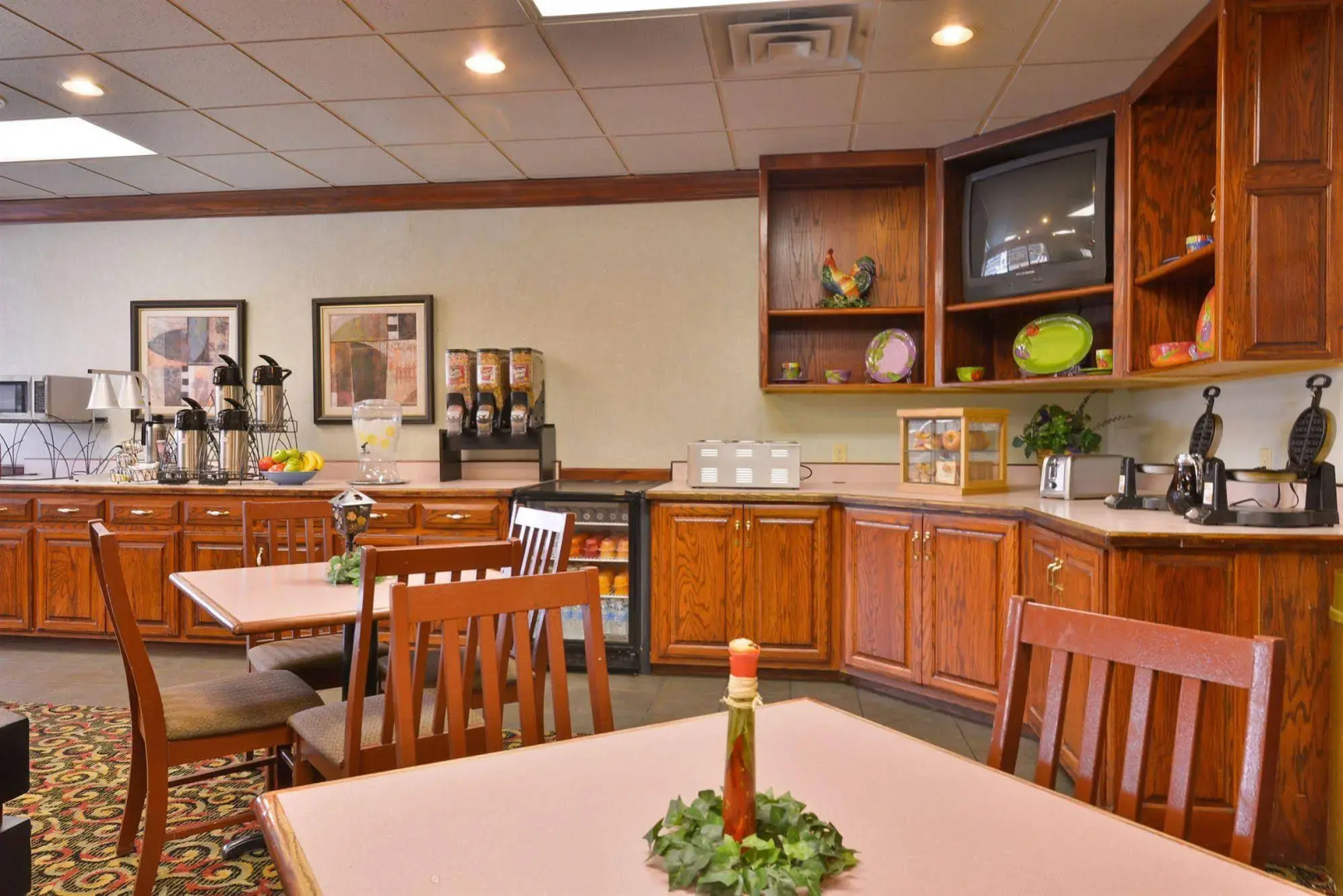 Days Inn by Wyndham Pittsburg KS