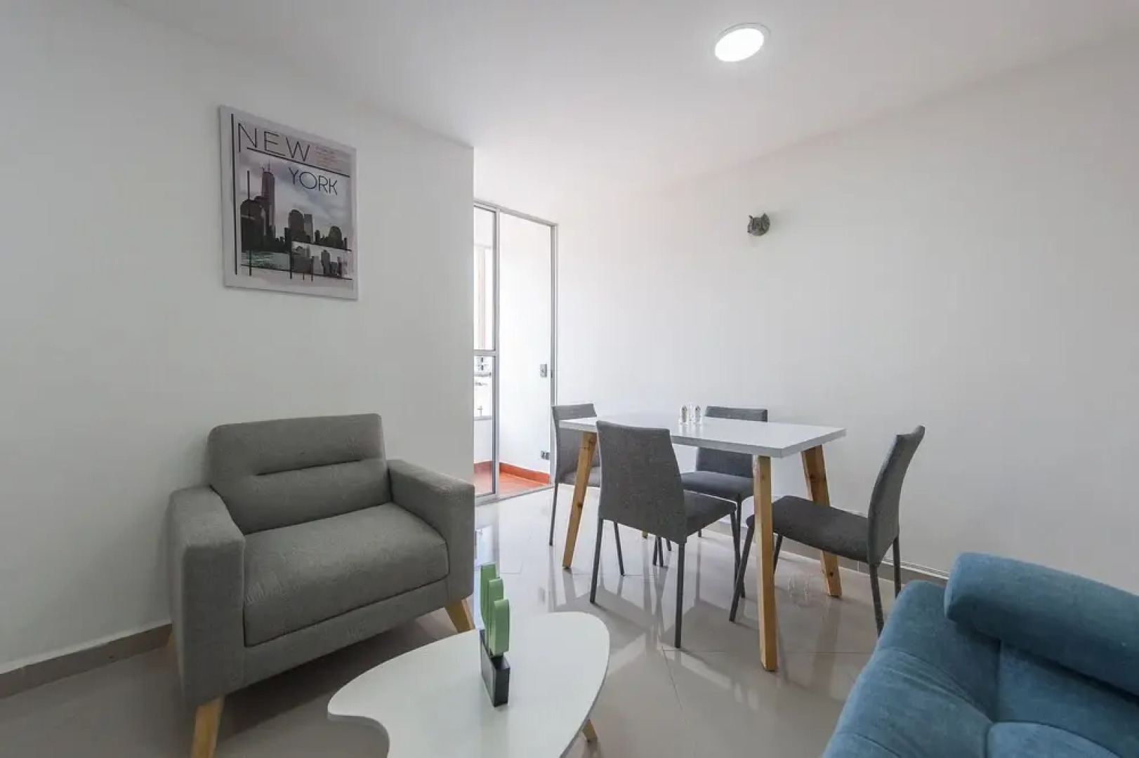 Edificio Portal del Parque by Nomad Guru