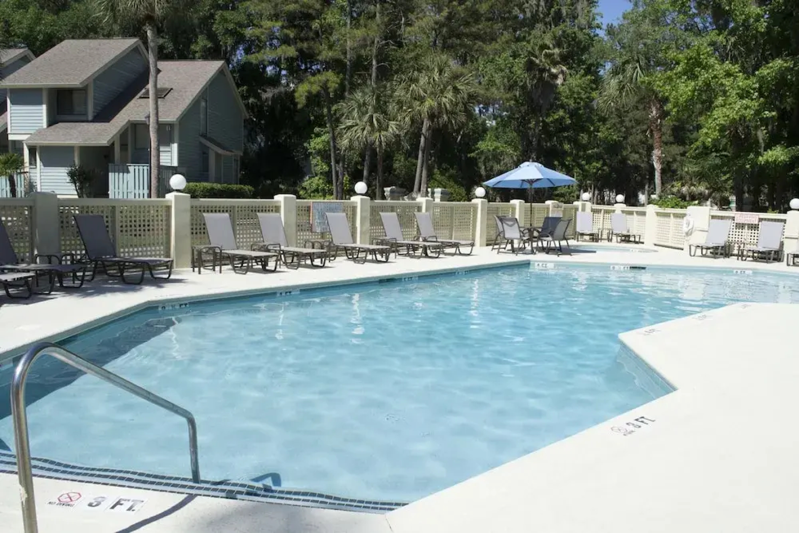 Coral Reef Resort