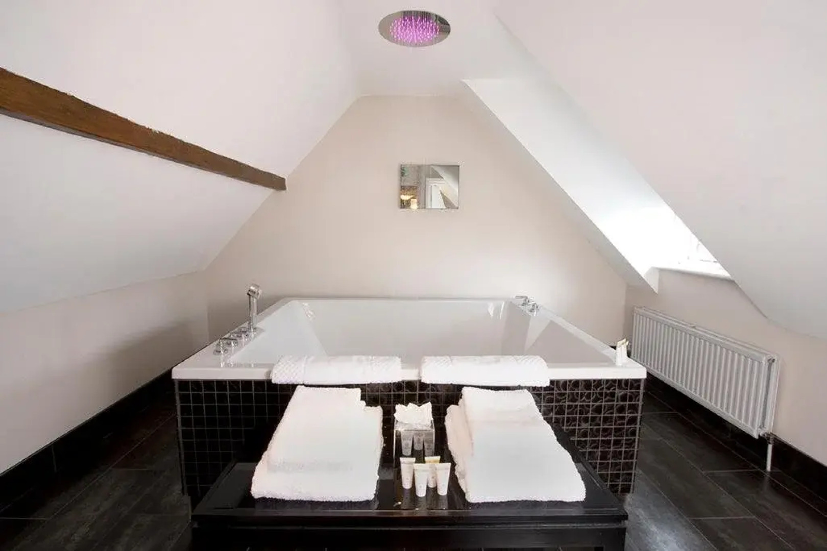 Sanctum On The Green - A Bespoke Hotel