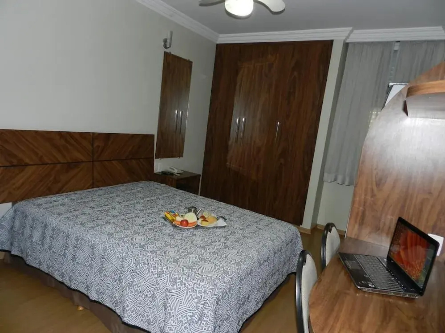 Graffiti Palace Hotel