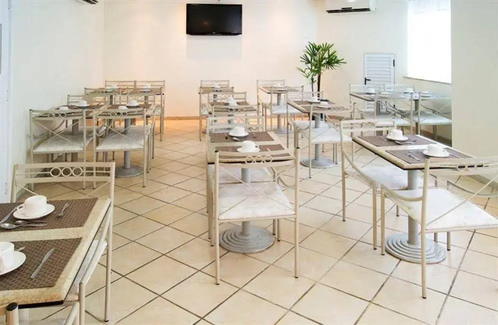 Bristol Quartier Latin Hotel