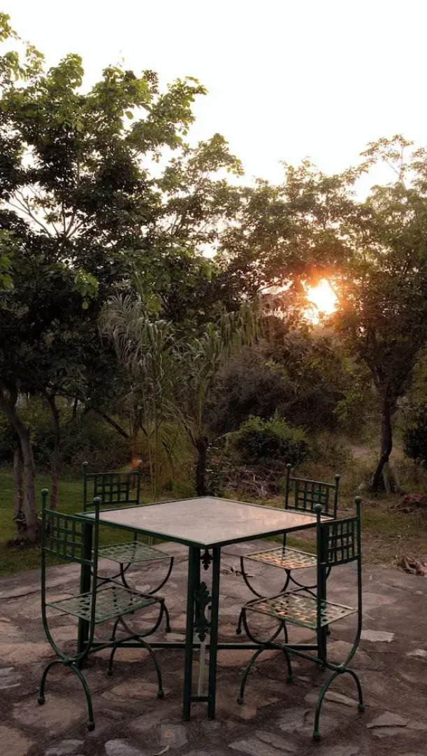 Shivika Lake Hotel