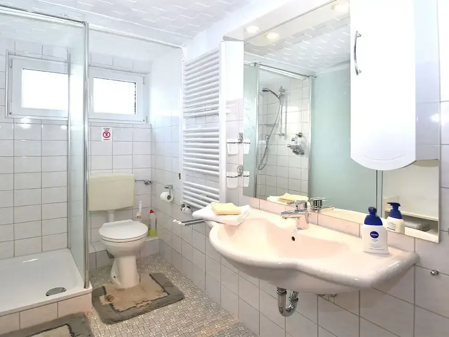 Flat in Bellenberg With Sunbathing Lawn