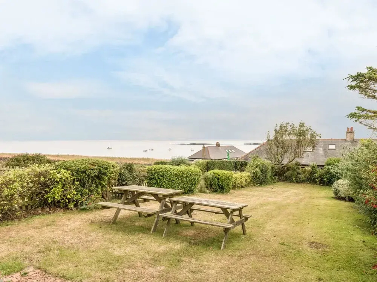 3B Coastguard Cottages