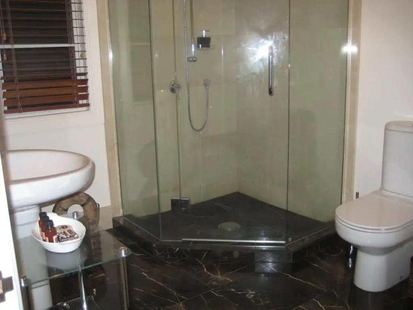 The Consulate Luxury Bed and Breakfast