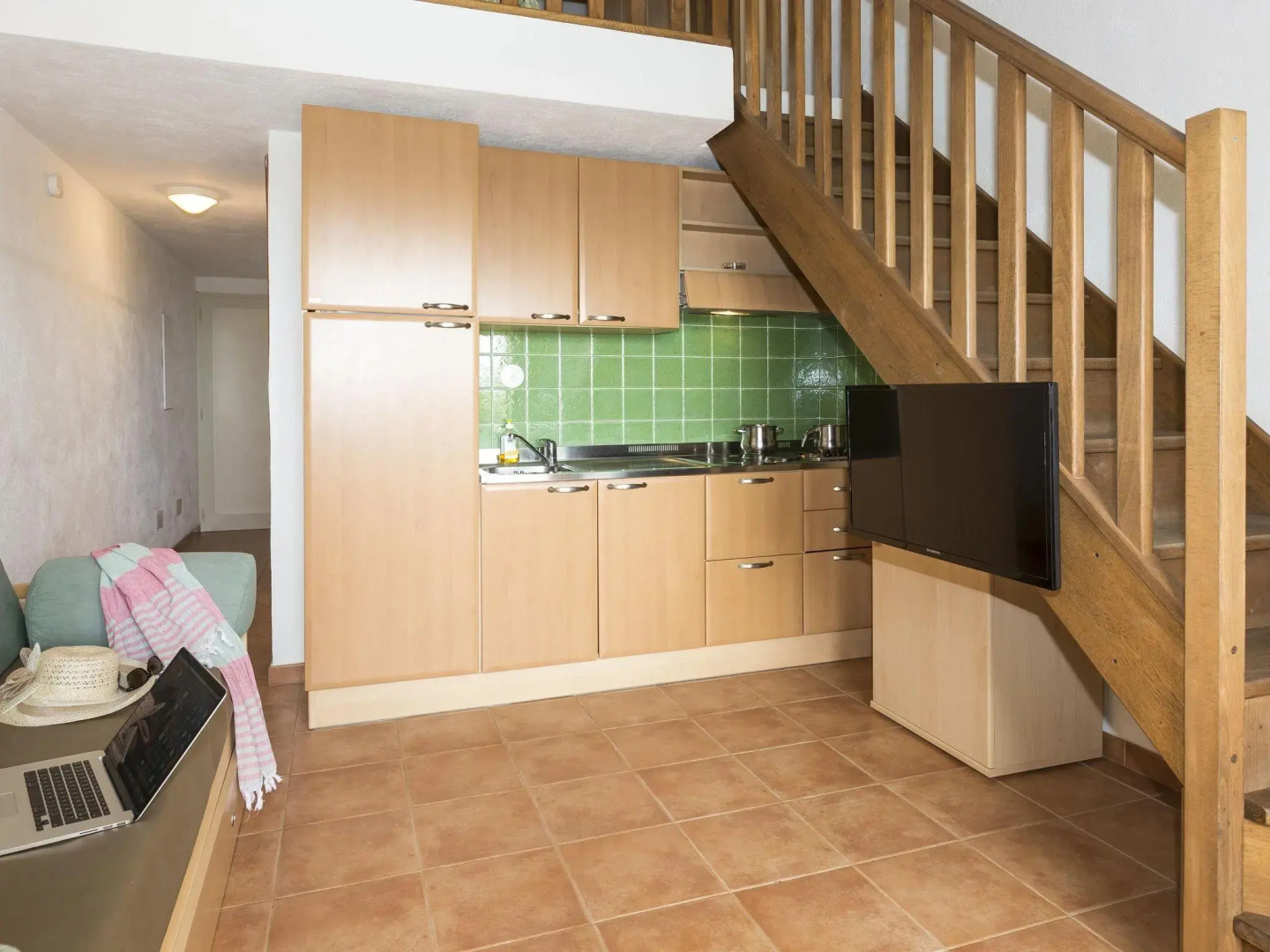 Spacious apartment with balcony on the east coast of Corsica