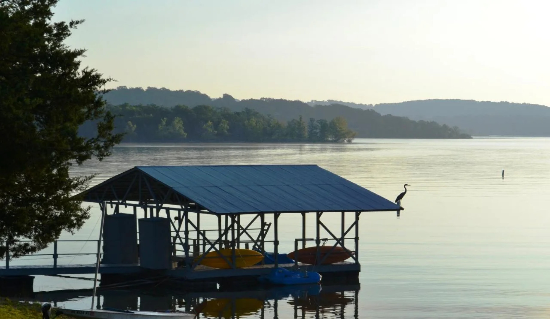 Anchor Inn on The Lake Bed and Breakfast