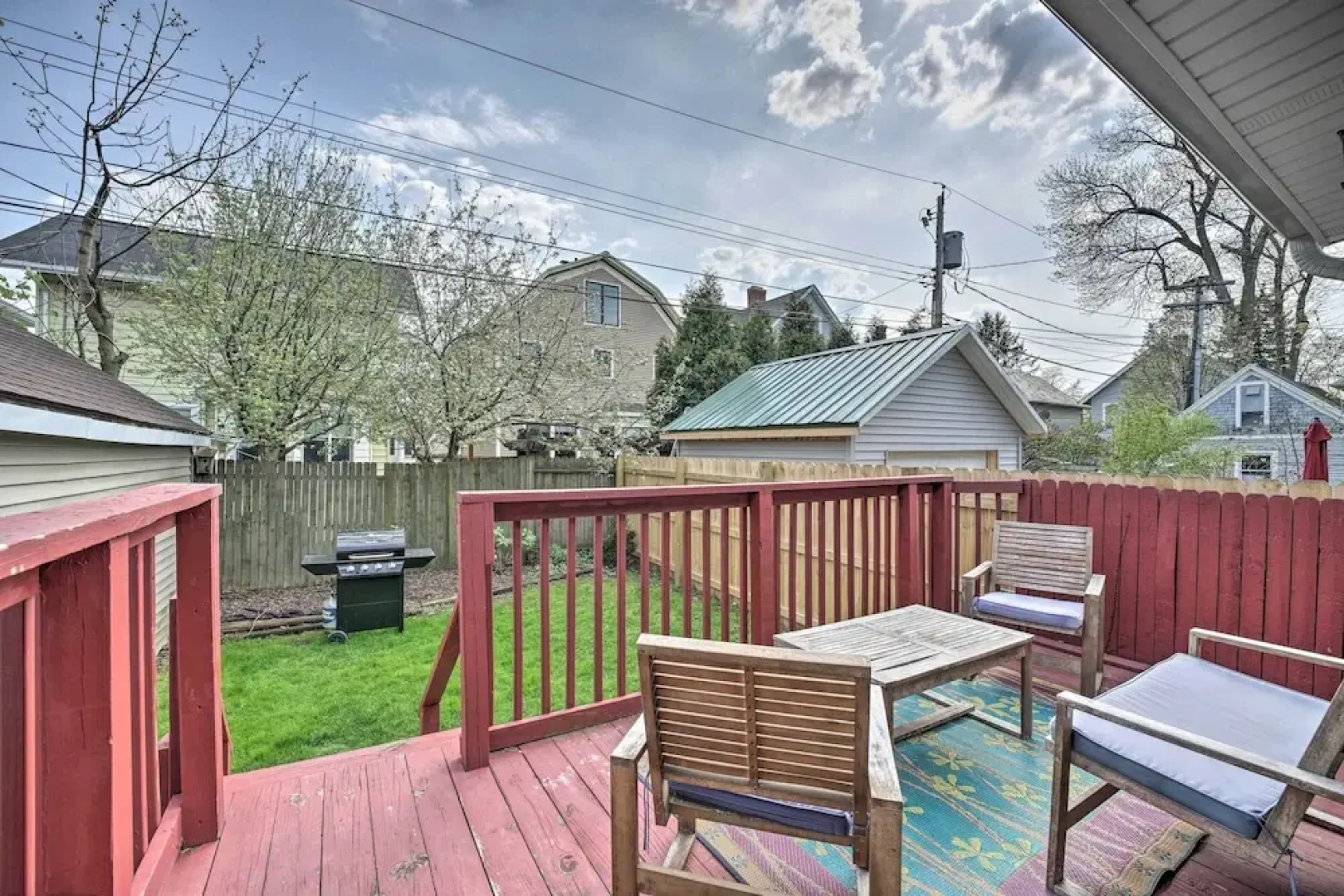 Comfortable Craftsman Home - 2 Miles to UB Campus!