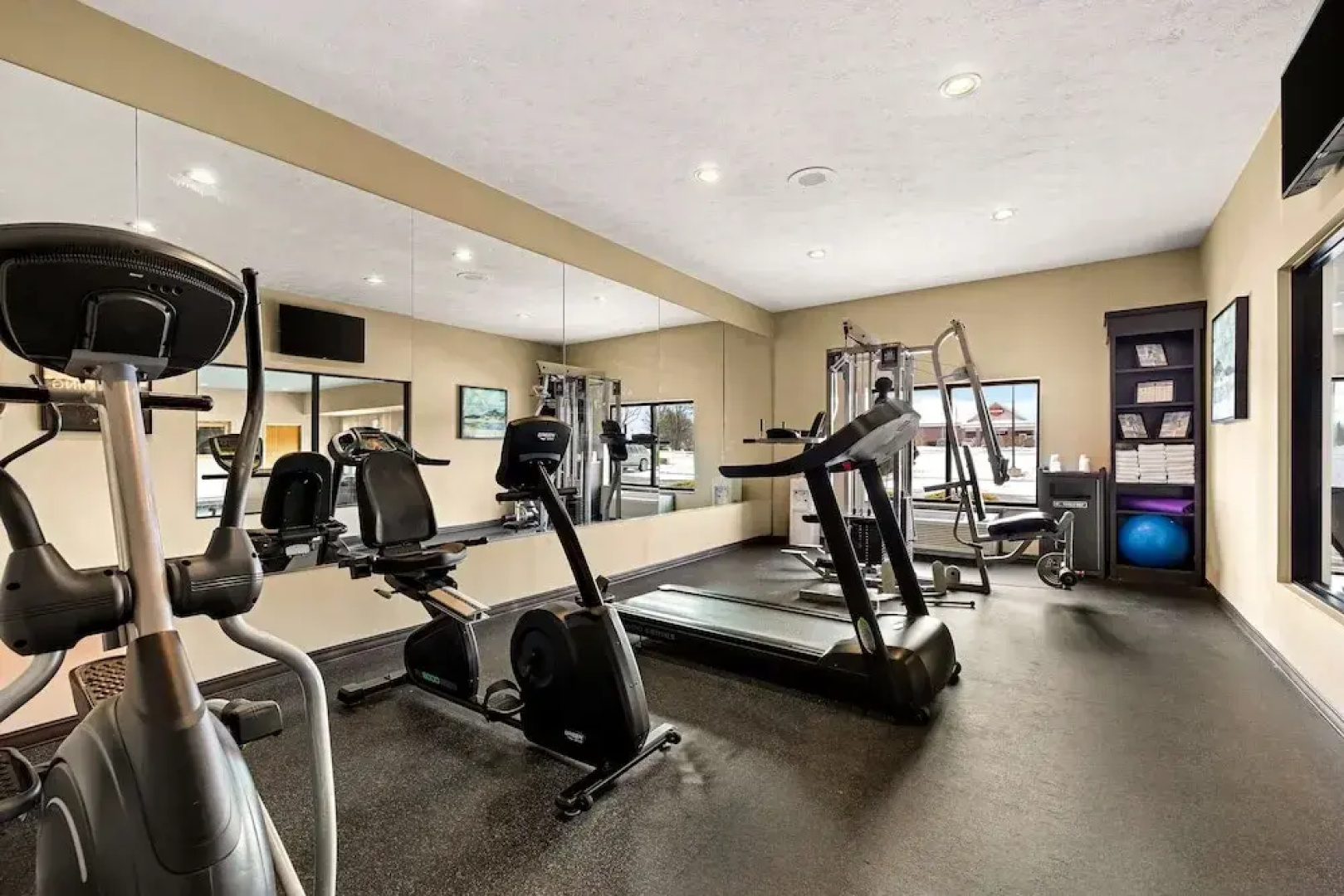 Best Western Plus Atrea Airport Inn & Suites