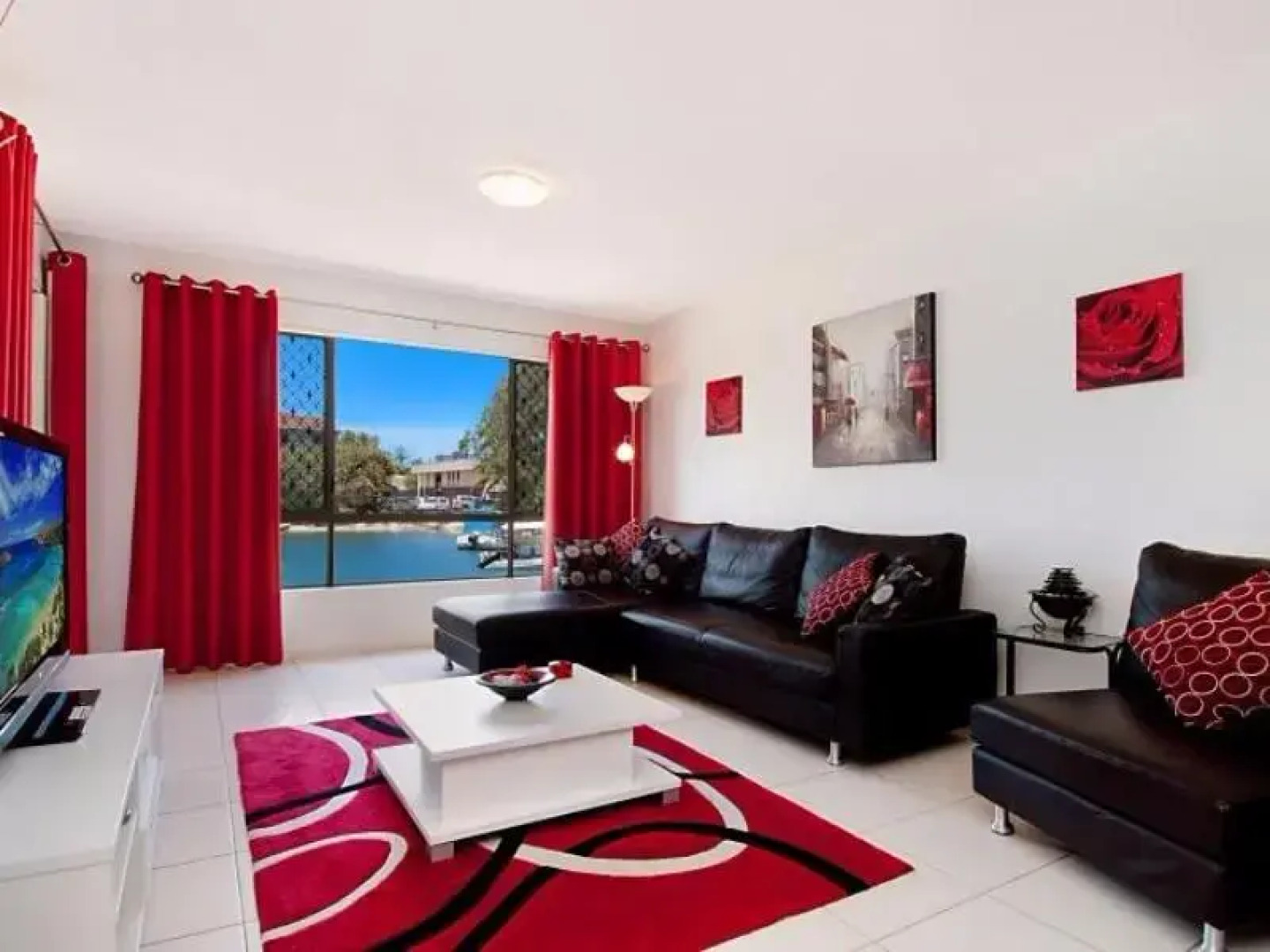 Crompton Court 2 Apartment