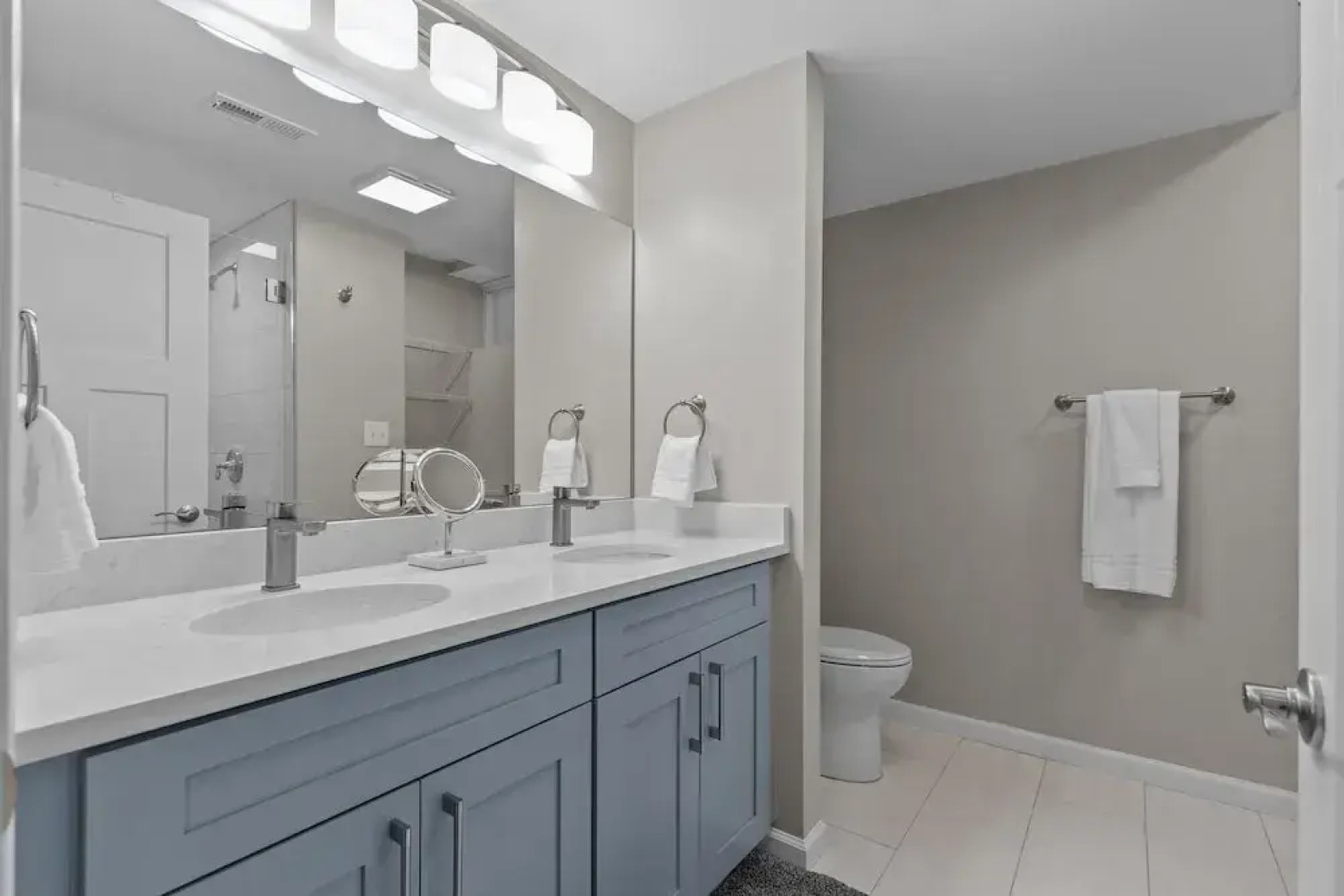 Uptown Elegant Escape | JZ Vacation Rentals