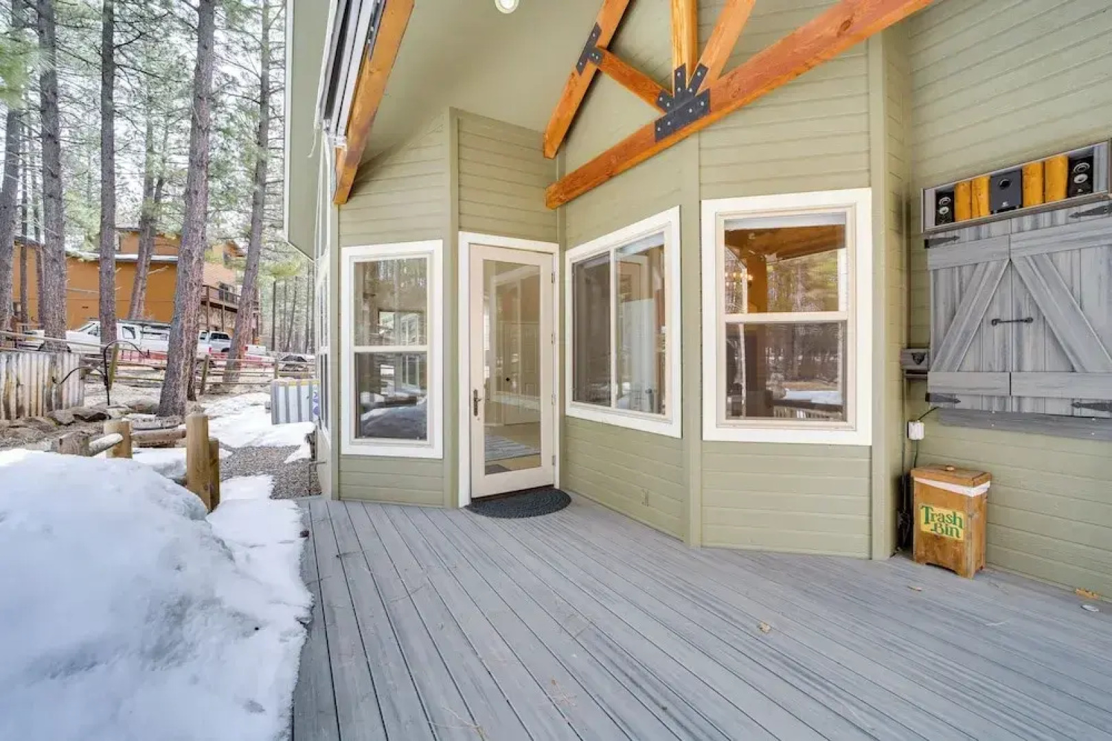 Golf & Hike: Munds Park Retreat w/ Forest Access!