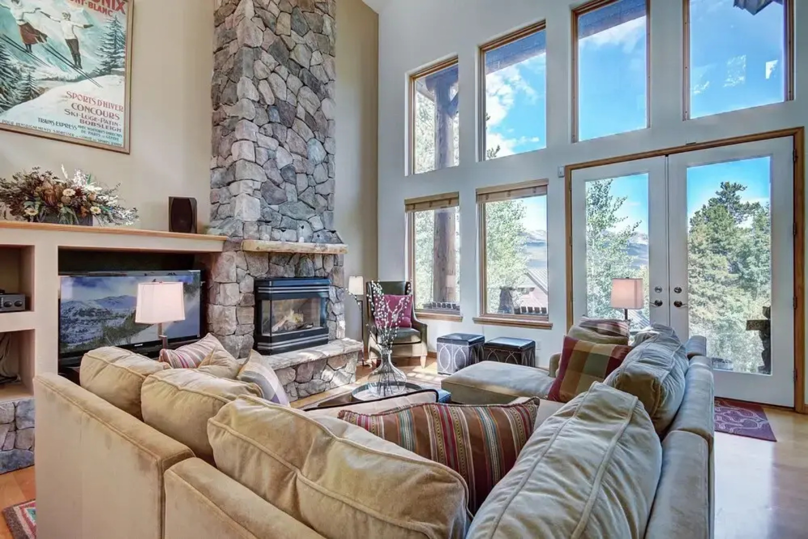 Timber Heights Lodge 3 Bedroom Home by RedAwning