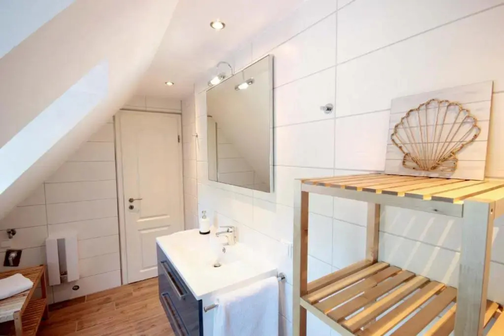 Gutshaus Silvitz by Rujana