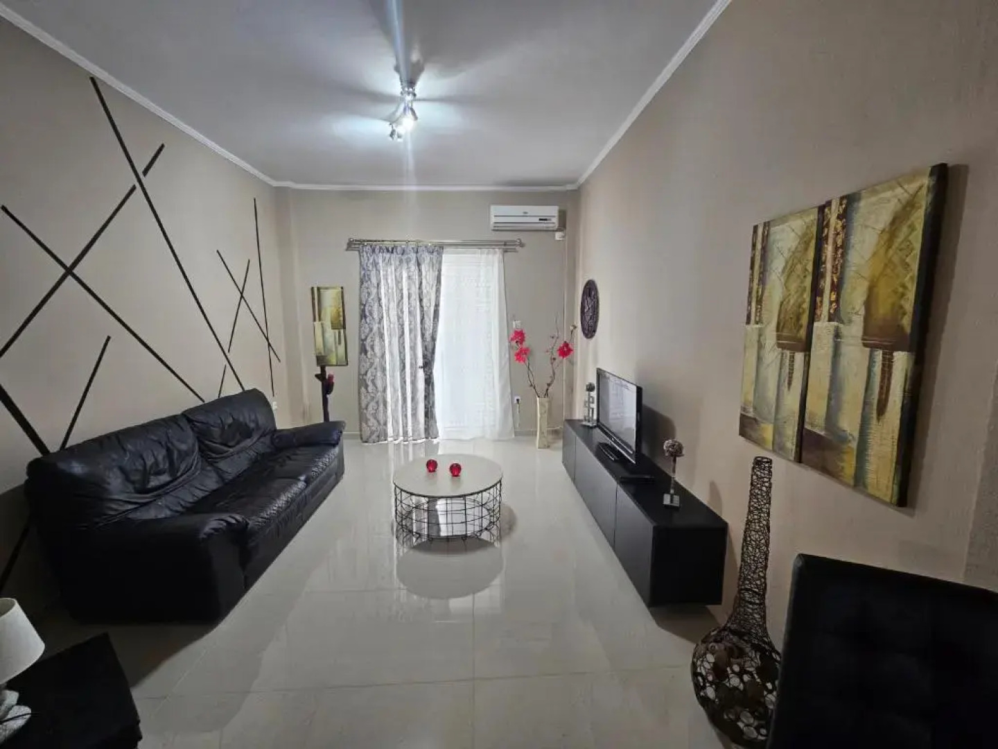 Christa's Home near ATH Airport