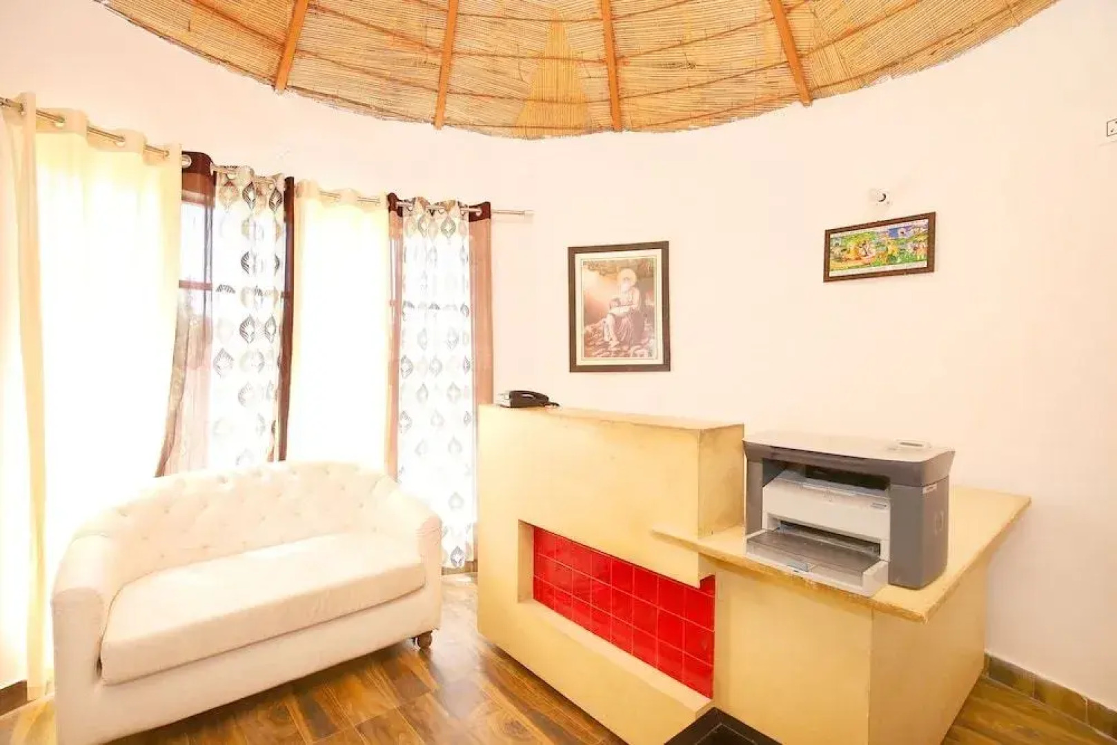 OYO 37196 Whispering Shacks