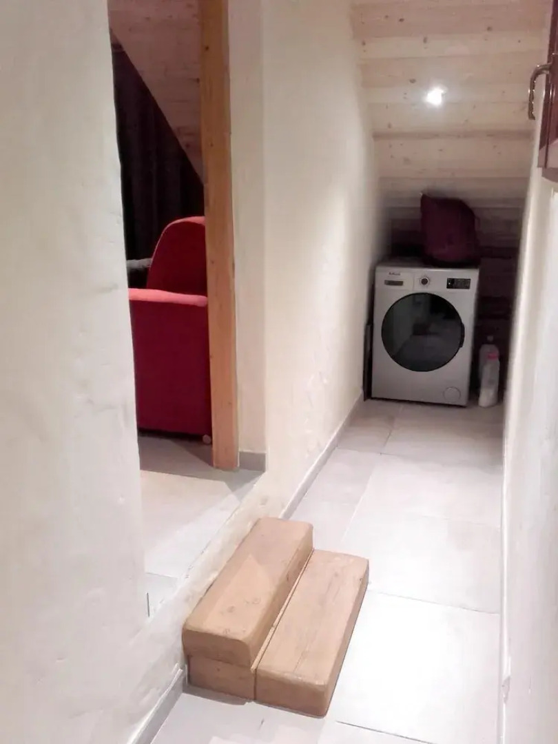 Studio in Saint-jean-d'arves, With Wonderful Mountain View, Furnished