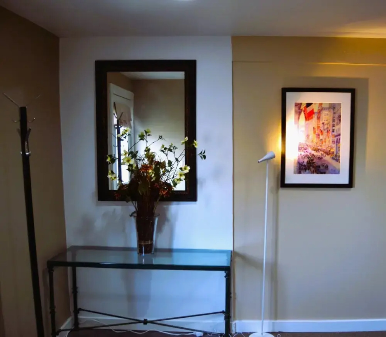 Room-cozy Nest Near UND Campus