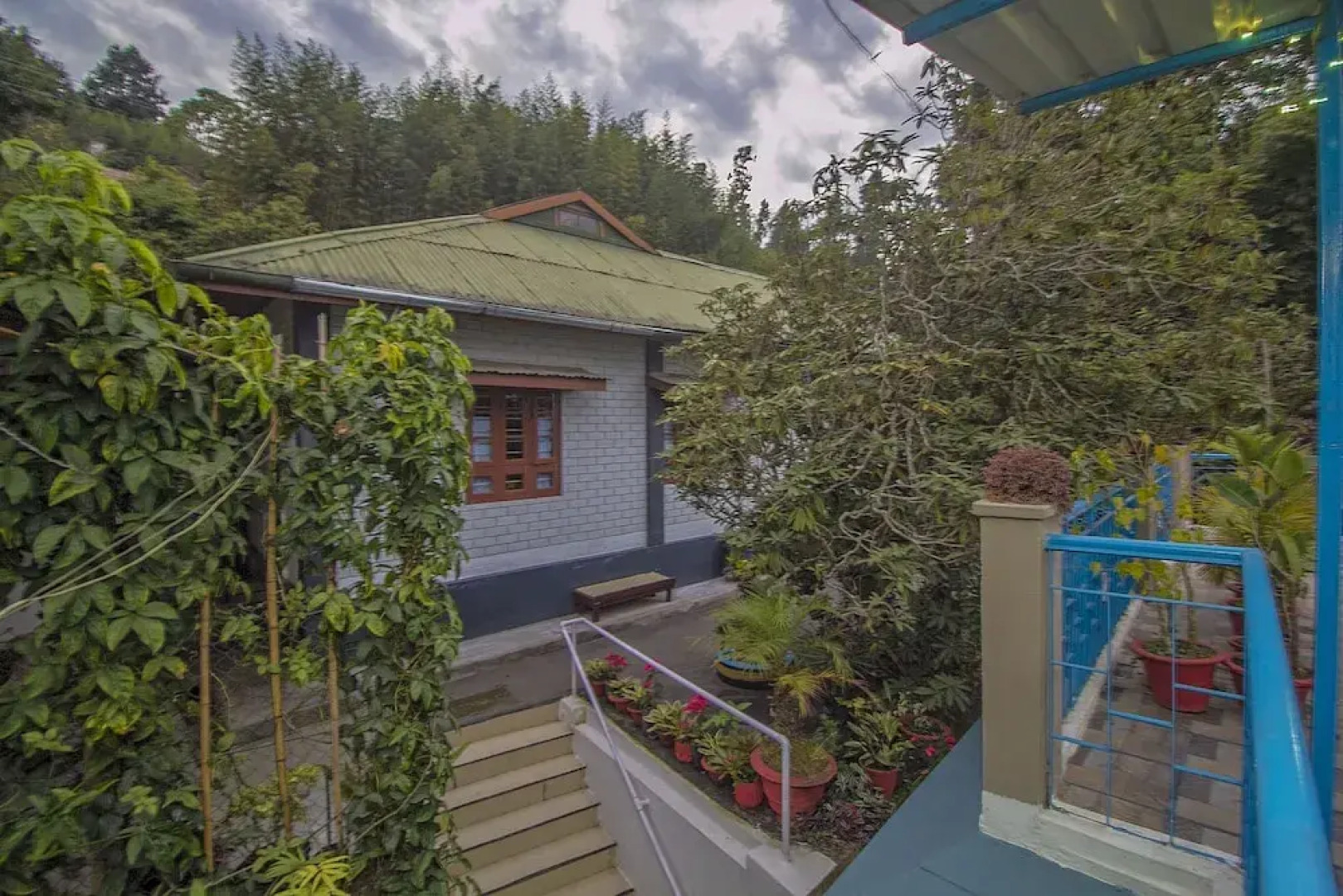 Hotel Green View Neelgiri By OYO Rooms