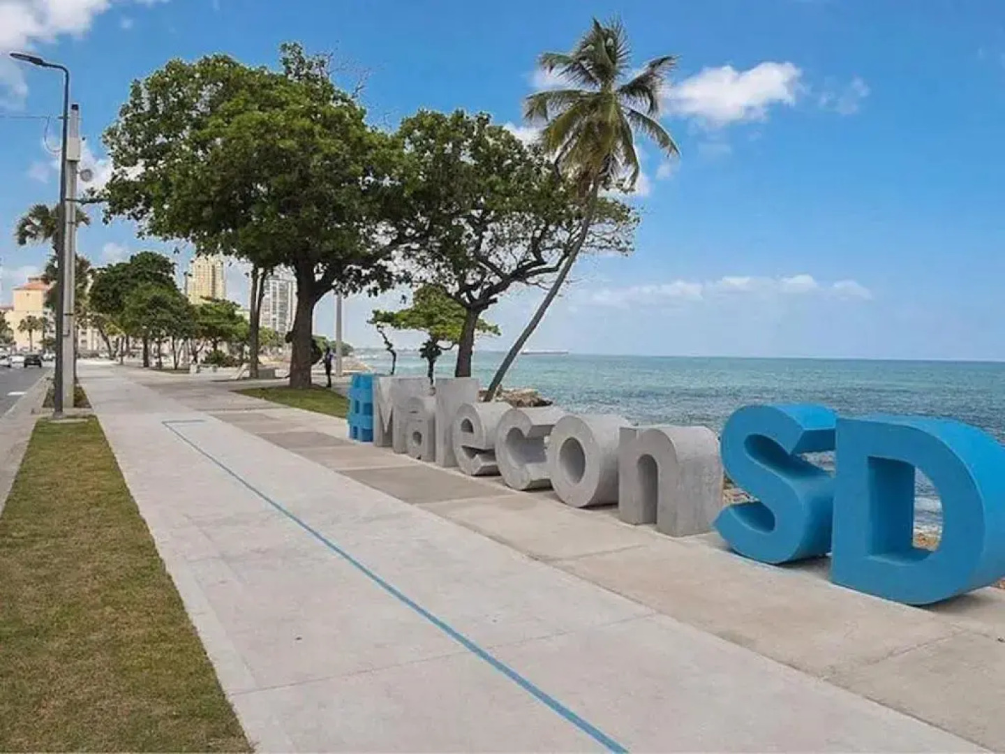 Room in Condo - Malecon Premium Rooms