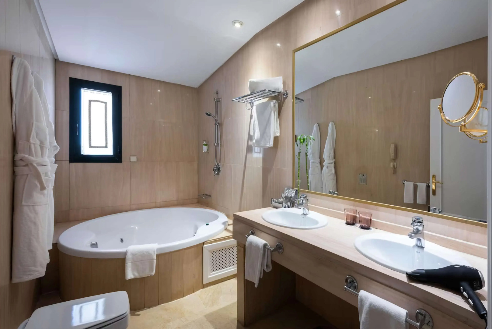 Hotel AZZ Mérida Medea