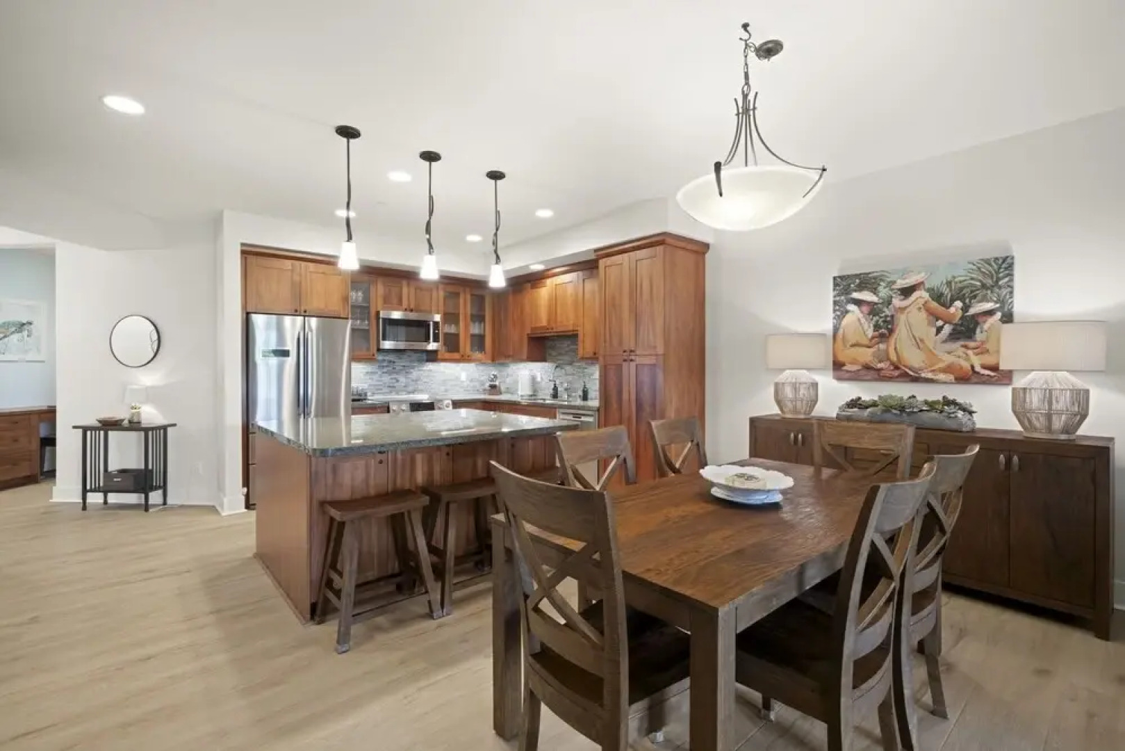 Pili Mai 5d 3 Bedroom Condo by RedAwning