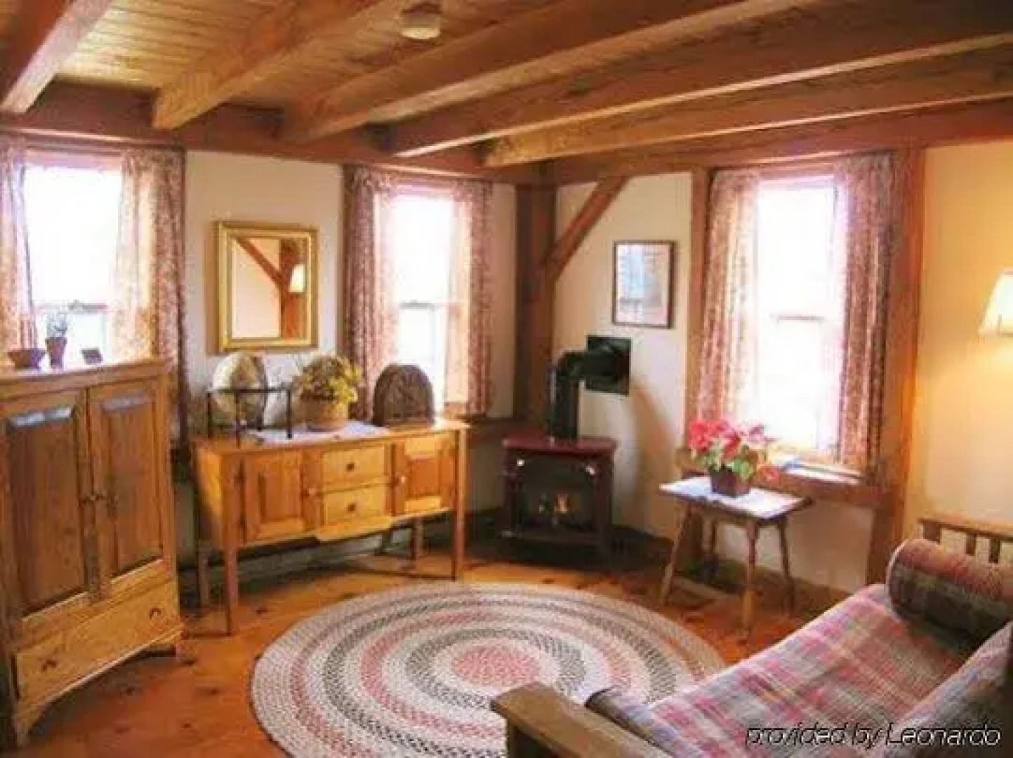 Seven Sea Street Inn