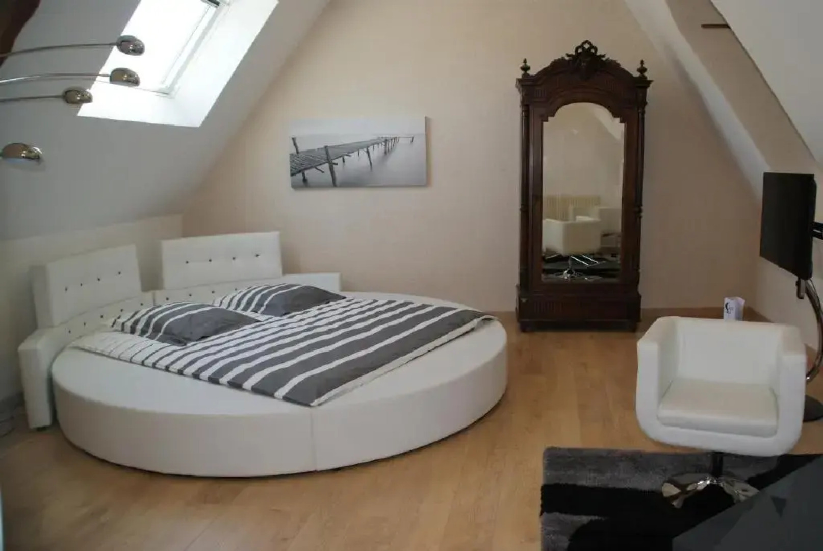 Chateau De Vaugrignon