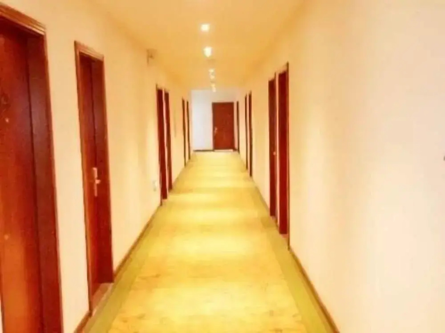 GreenTree Inn Yangzhou Jiangdu West Changjiang Road Liberty Park Business Hotel