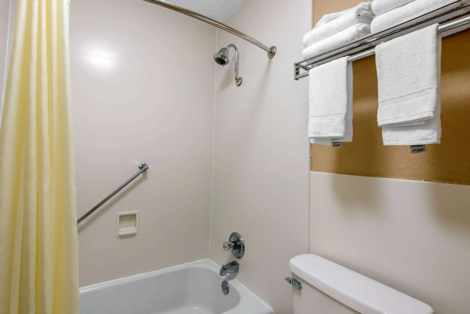 Quality Inn & Suites Brooksville I-75/Dade City