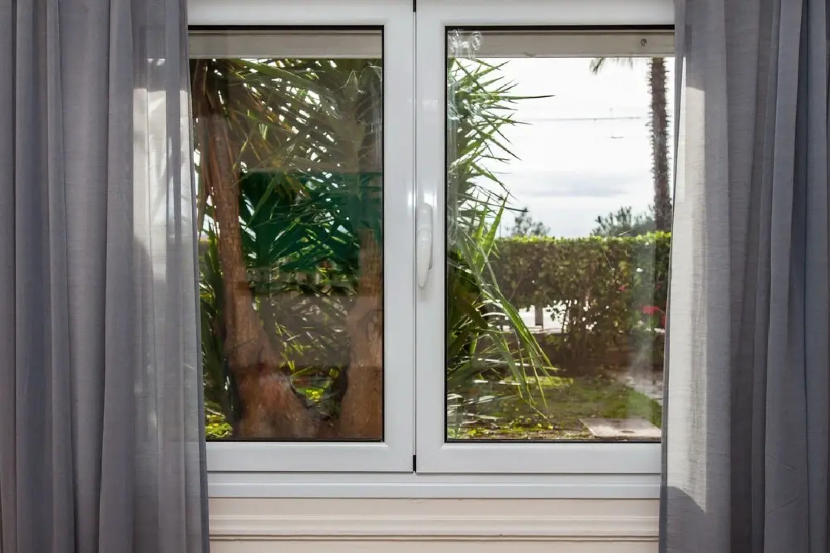 Glamorous Modern Aprt in Palaio Faliro