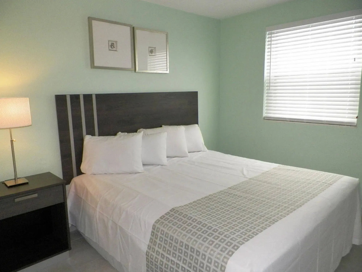 Royal Canadian Motel