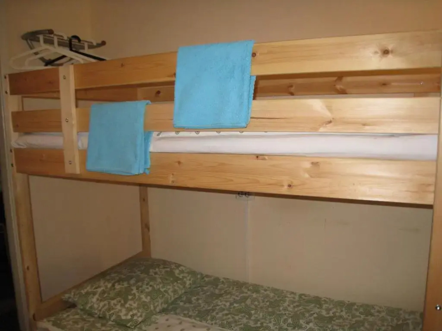 Хостел на 12 линии