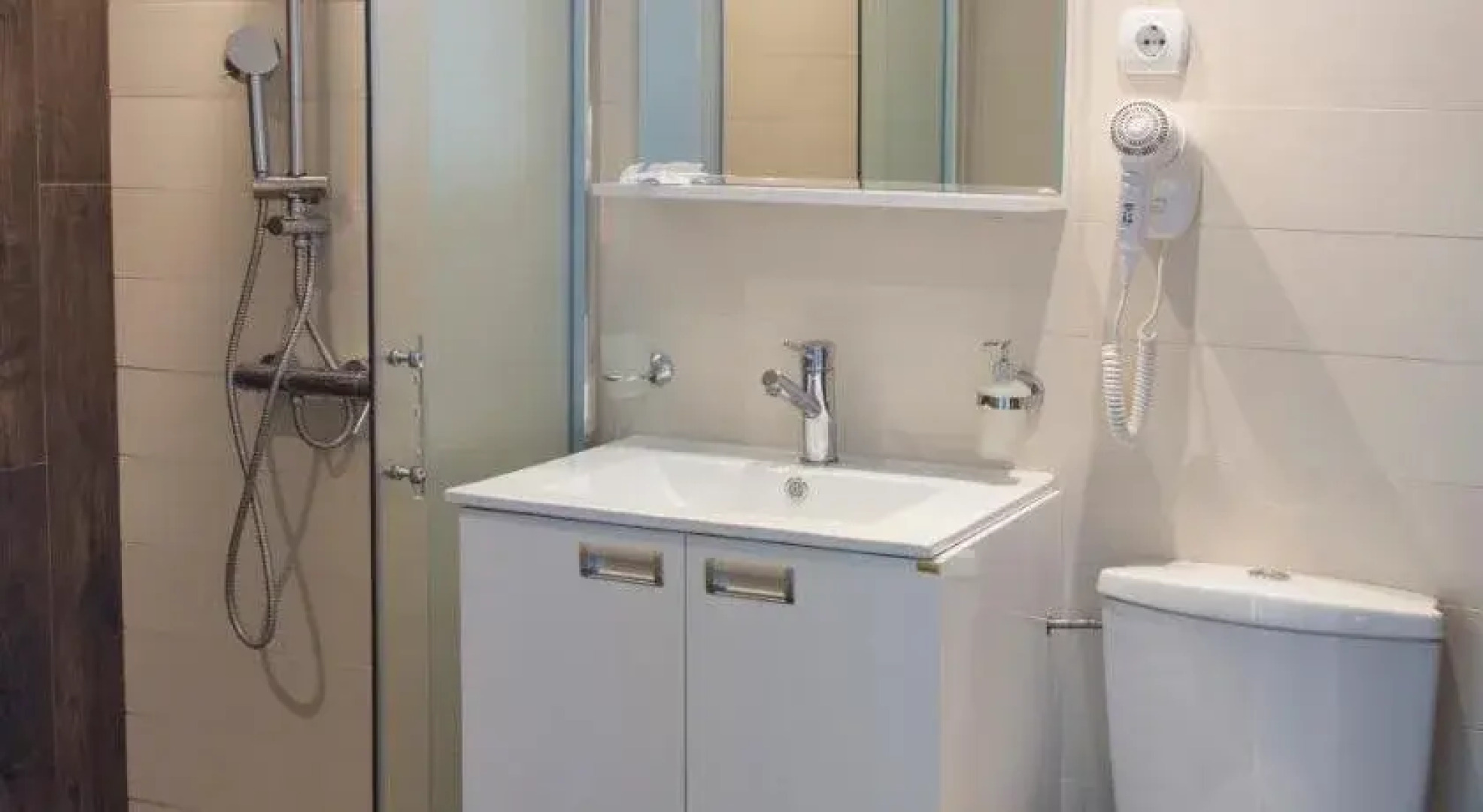 Hotel Romantique Plaza Dojran