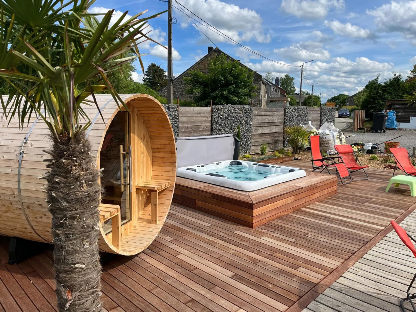 Spacious Holiday Home La Roche-en-Ardenne with Pool