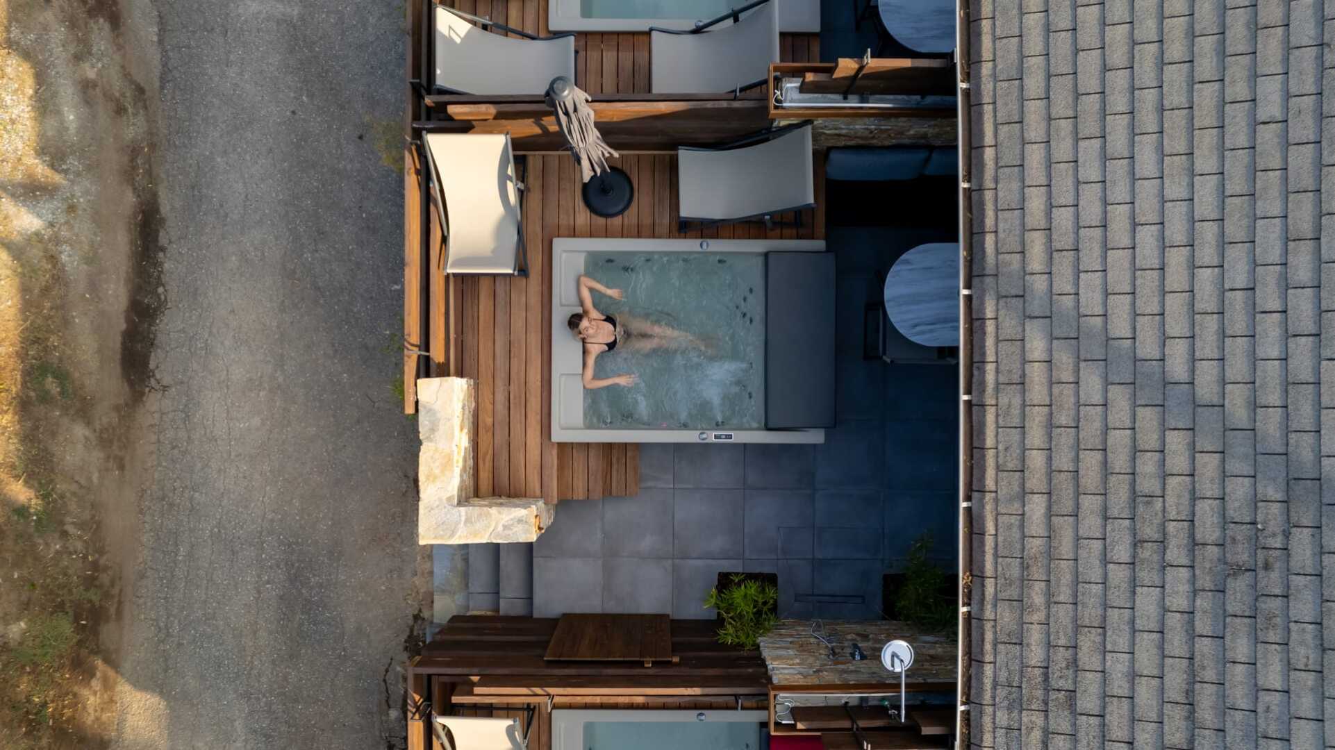 Sylvia Camping & Luxury Suites