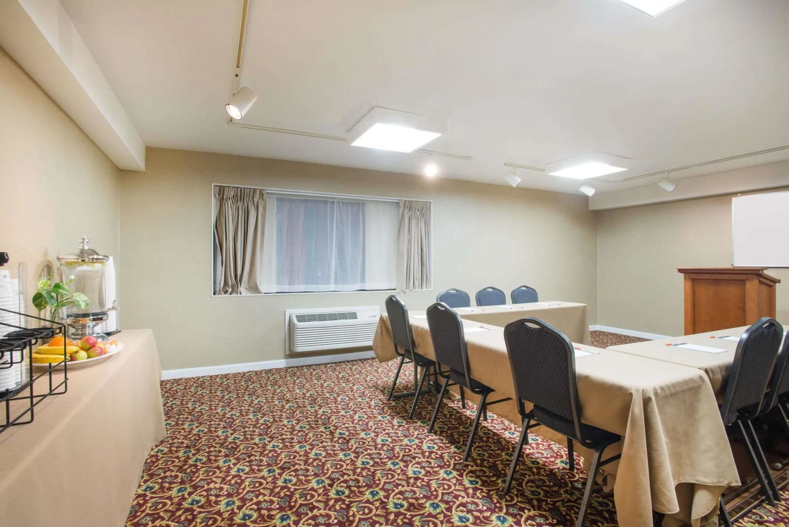 Germaine Inn South Portland