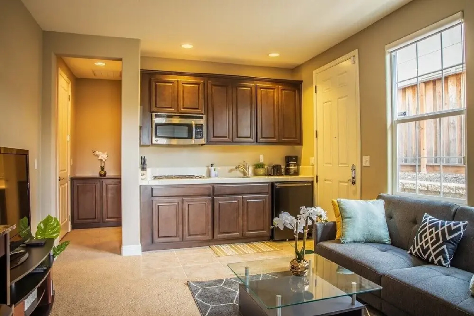 Cozy, Updated In-law