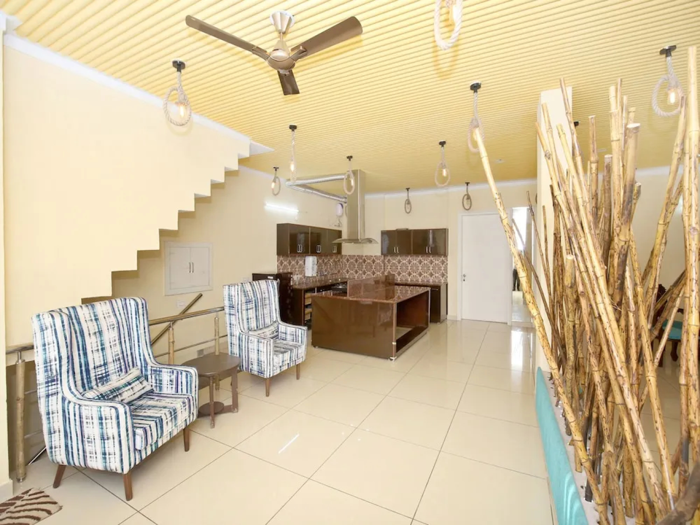 OYO 13130 Dream Nest
