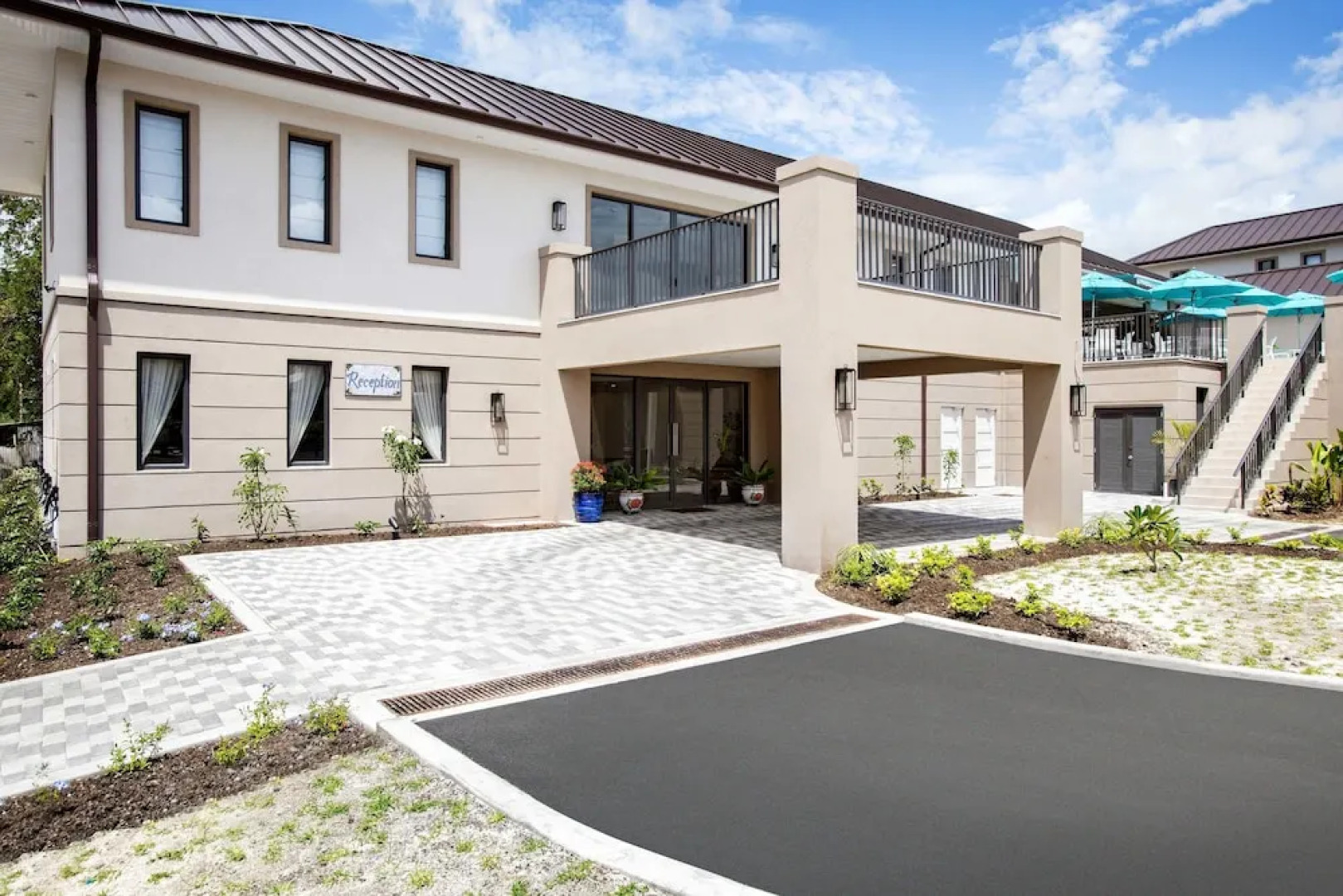 Villas & Suites at Beach View