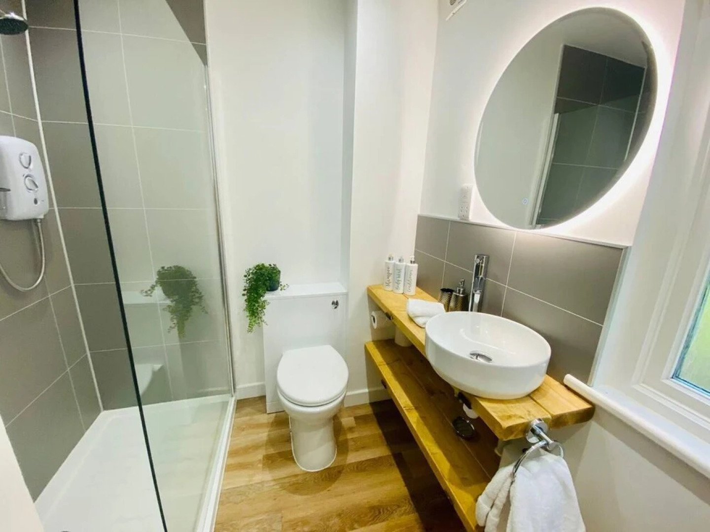 Cosy 1 bed Cottage w/ Wood Burner & Stunning Views