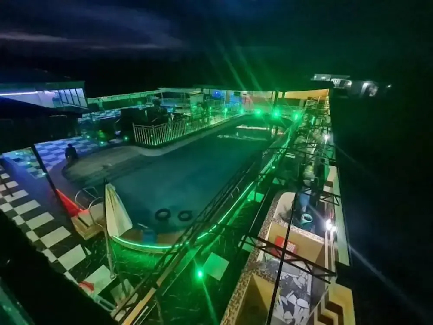 Rolak Hotel and Suites