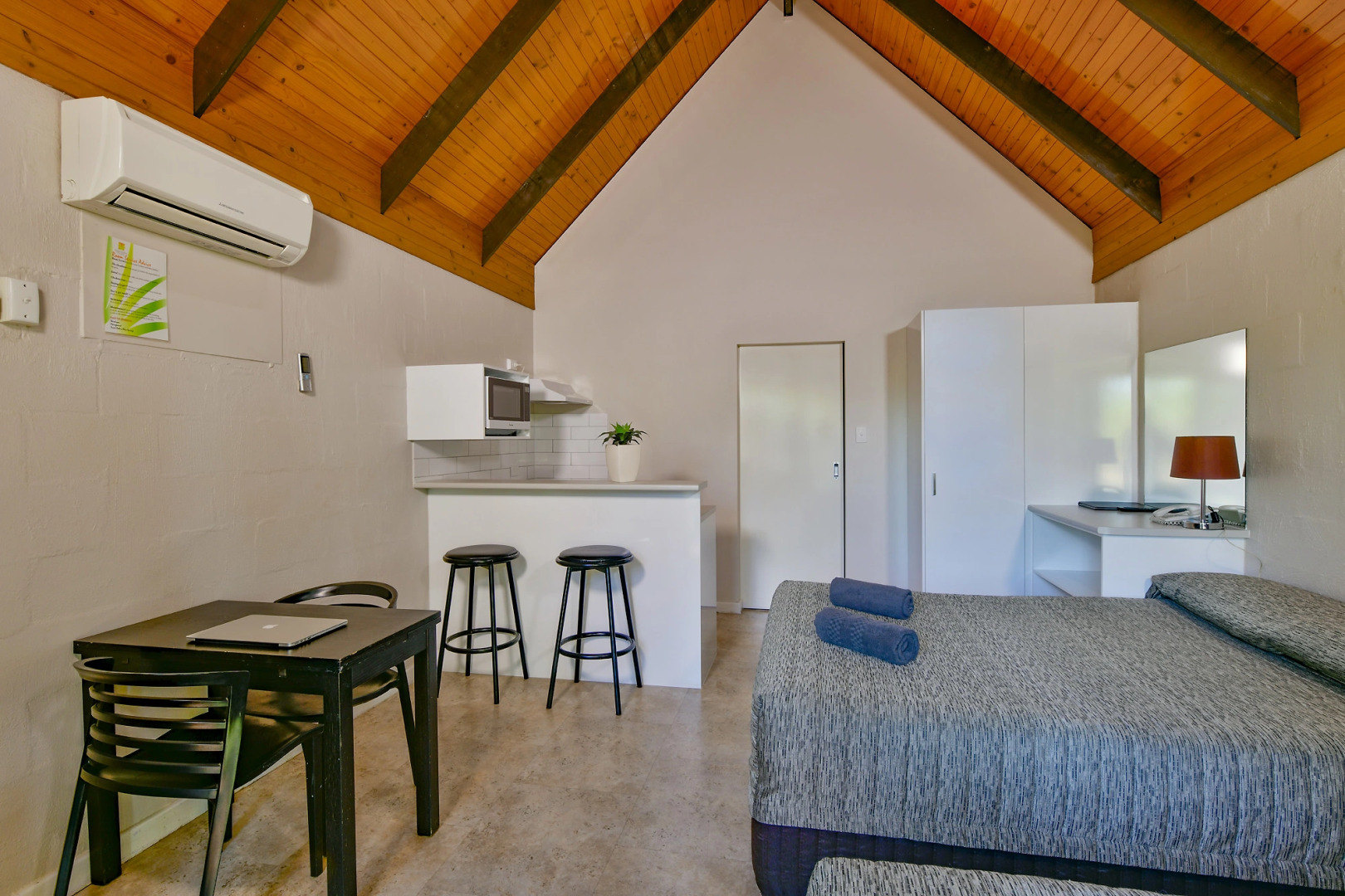 Desert Palms Alice Springs